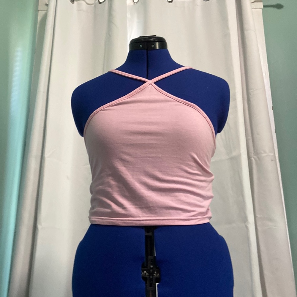 Light pink crossed crop top.